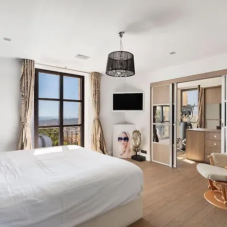 Villa Avec Piscine à Cannes 7 Bedrooms