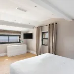 Avec Piscine A Cannes 7 Bedrooms