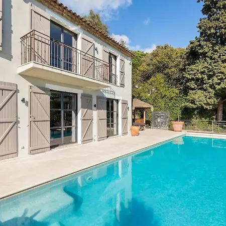 Avec Piscine A Cannes 7 Bedrooms *