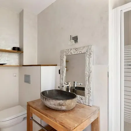 Avec Piscine A Cannes 7 Bedrooms Le Cannet