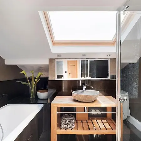 Villa Avec Piscine A Cannes 7 Bedrooms Le Cannet